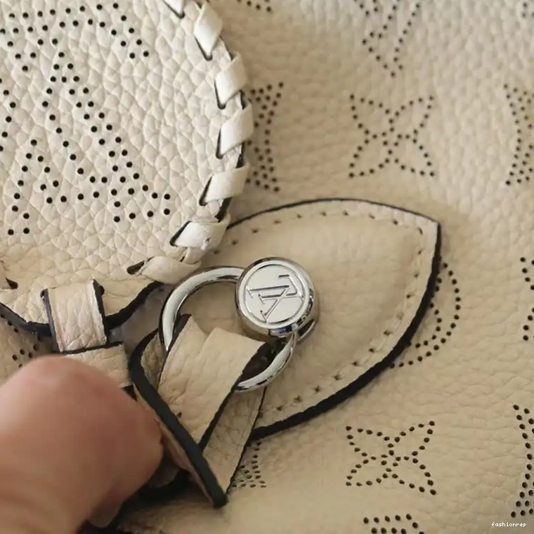 Fashionrepsfam ru LV Bag 2304DJ0078 0522